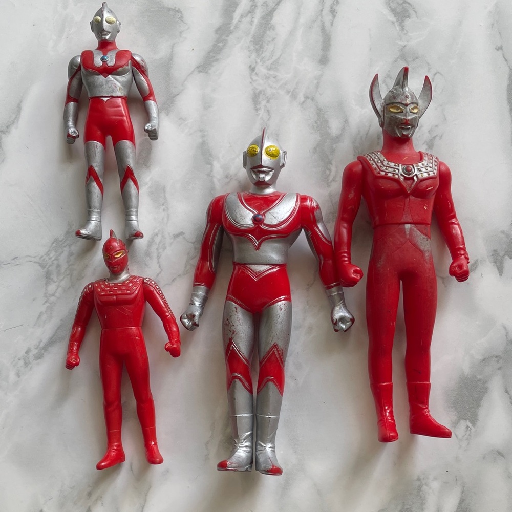 Vintage Ultraman figure LOT - beater/used condition sofubi vinyl